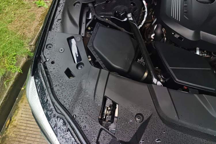 Used BMW 7 Series 2018 730Li Leading Model M Sport Package Engine Bay Right
