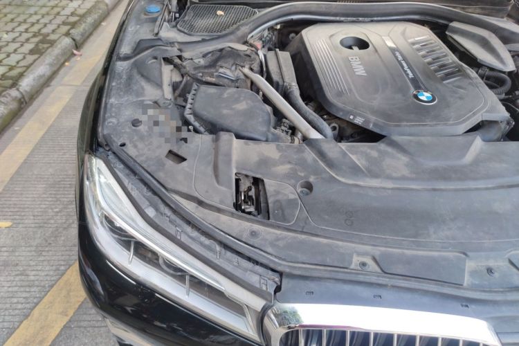 Used BMW 7 Series 2018 740Li M Sport Package Leading Model Engine Bay Right
