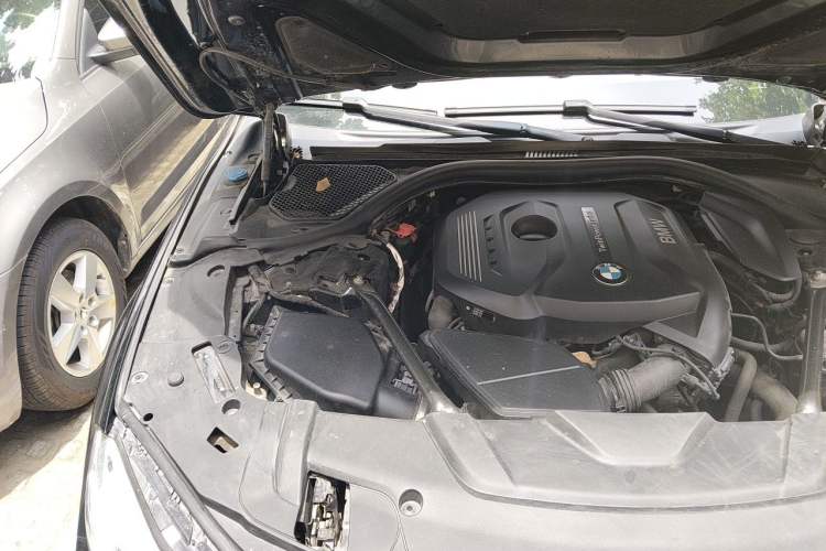 Used BMW 7 Series 2018 730Li Luxury Model Excellence Package Engine Bay Right