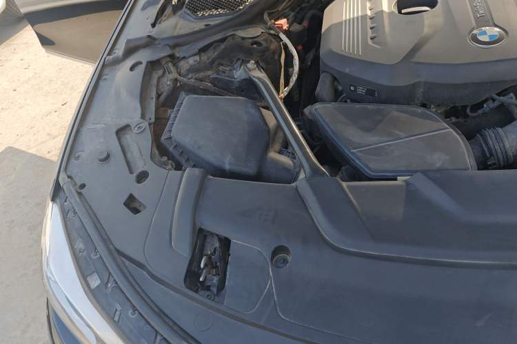 Used BMW 7 Series 2018 730Li Luxury Edition M Sport Package Engine Bay Right