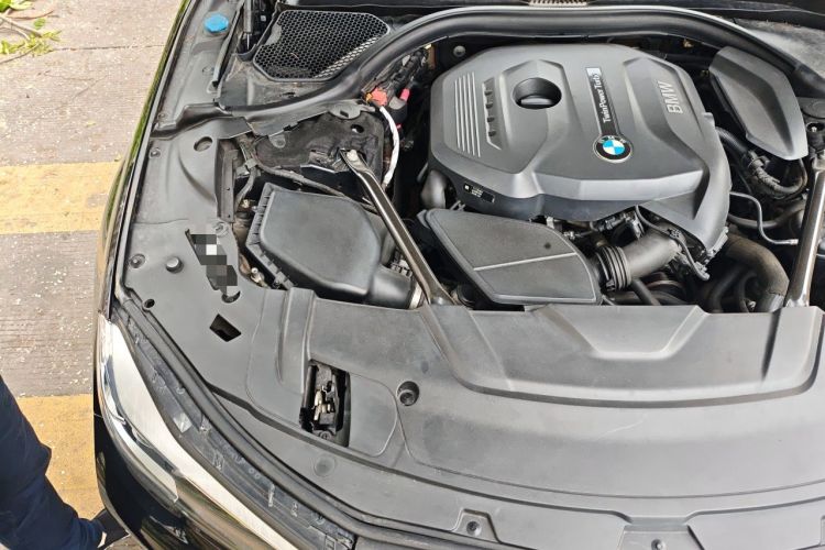 Used BMW 7 Series 2018 730Li Leading Model Excellence Package Engine Bay Right