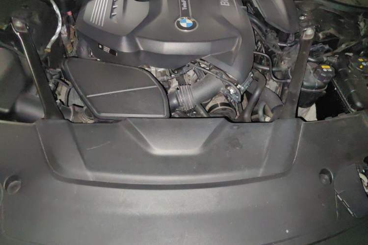 Used BMW 7 Series 2018 730Li Leading Model Excellence Package Engine Bay