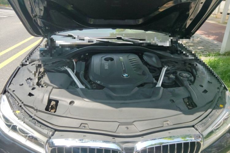 Used BMW 7 Series 2018 740Li M Sport Package Leading Model Engine Bay