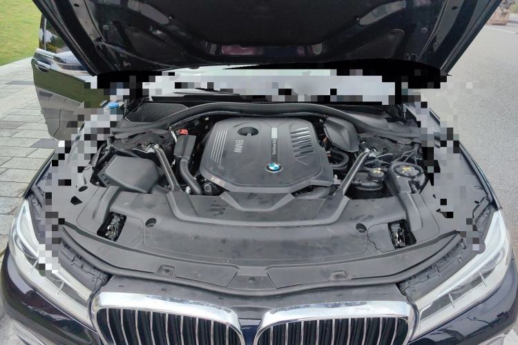 Used BMW 7 Series 2018 740Li M Sport Package Leading Model Engine Bay