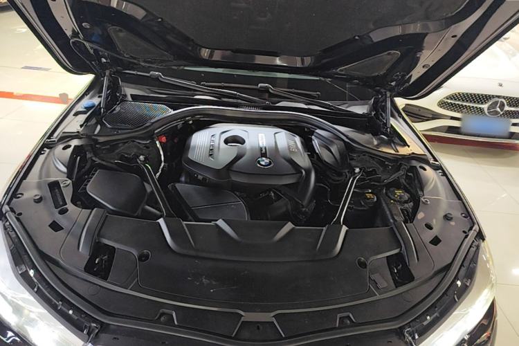 Used BMW 7 Series 2018 730Li Leading Model M Sport Package Engine Bay