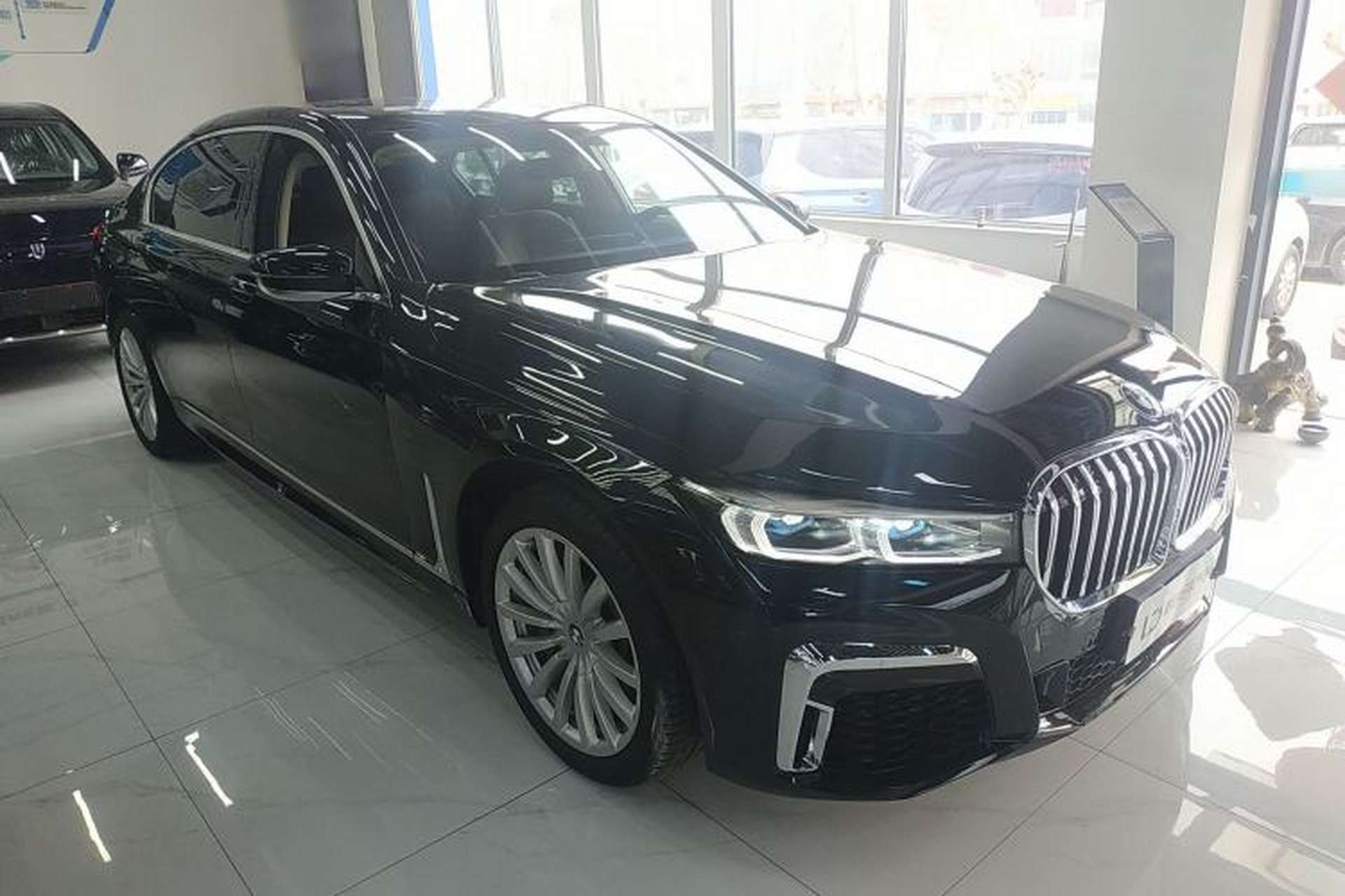Used BMW 7 Series 2018 730Li Leading Model Excellence Package Exterior 1