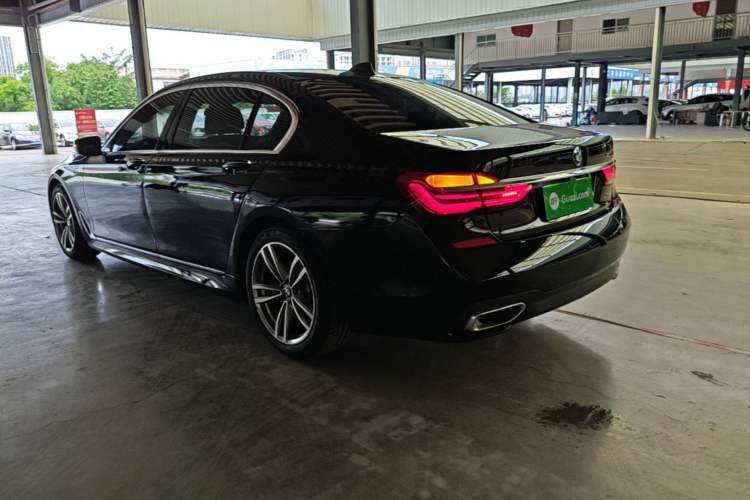 Used BMW 7 Series 2018 730Li Leading Model M Sport Package Exterior 2