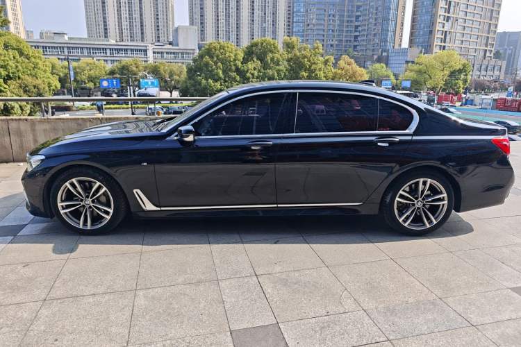 Used BMW 7 Series 2018 730Li Leading Model M Sport Package Exterior 2