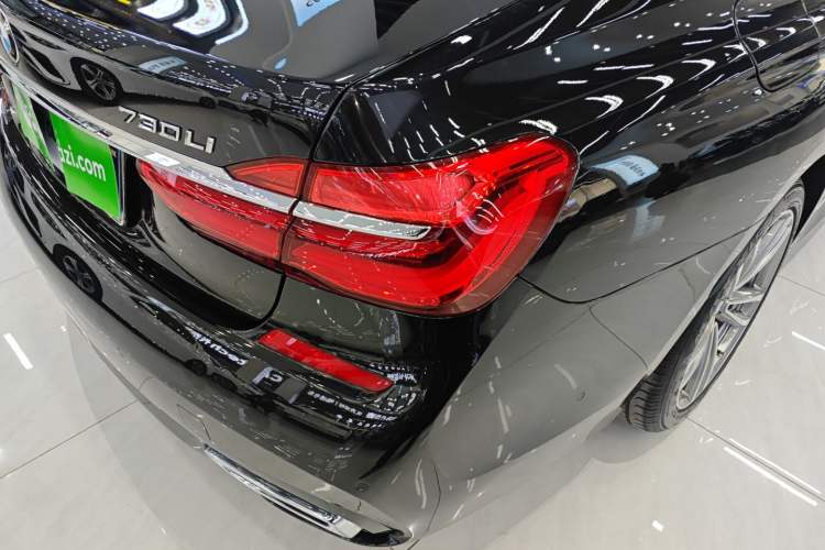 Used BMW 7 Series 2018 730Li Leading Model M Sport Package Exterior 2