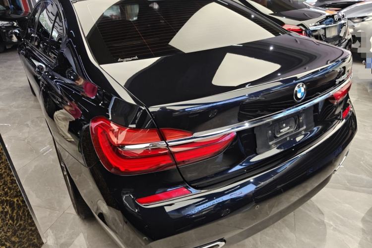 Used BMW 7 Series 2018 730Li Luxury Edition M Sport Package Exterior 2