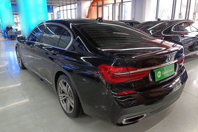 Used BMW 7 Series 2018 730Li Leading Model M Sport Package Exterior 2