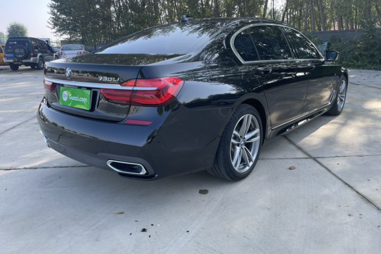 Used BMW 7 Series 2018 730Li Leading Model M Sport Package Exterior 3