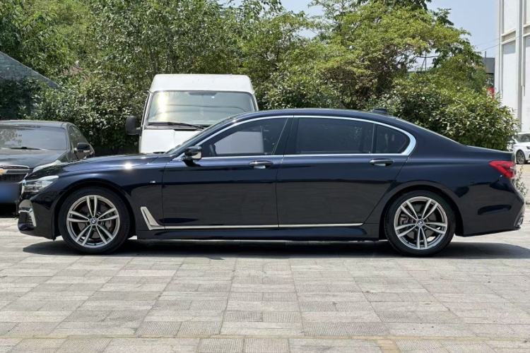 Used BMW 7 Series 2018 730Li Leading Model M Sport Package Exterior 3