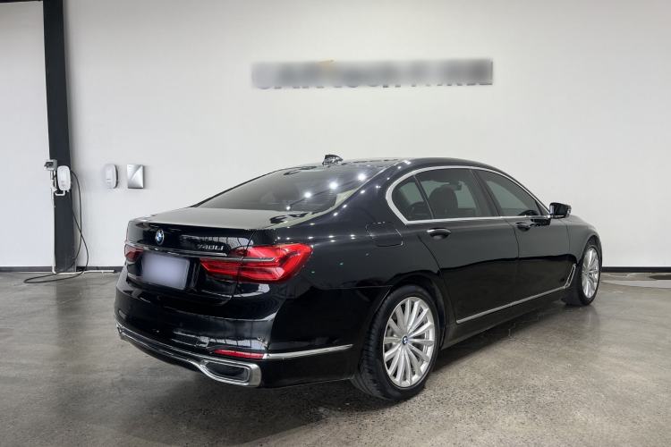 Used BMW 7 Series 2018 730Li Leading Model Excellence Package Exterior 3