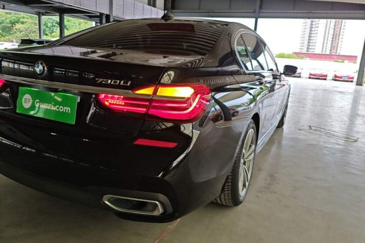 Used BMW 7 Series 2018 730Li Leading Model M Sport Package Exterior 3