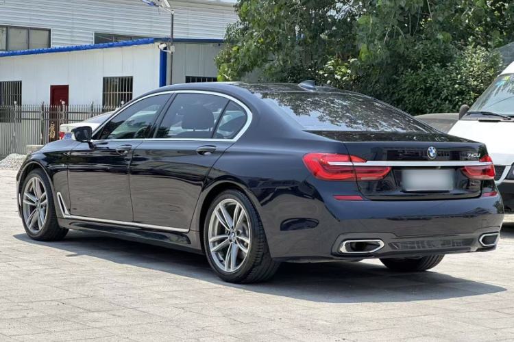 Used BMW 7 Series 2018 730Li Leading Model M Sport Package Exterior 4