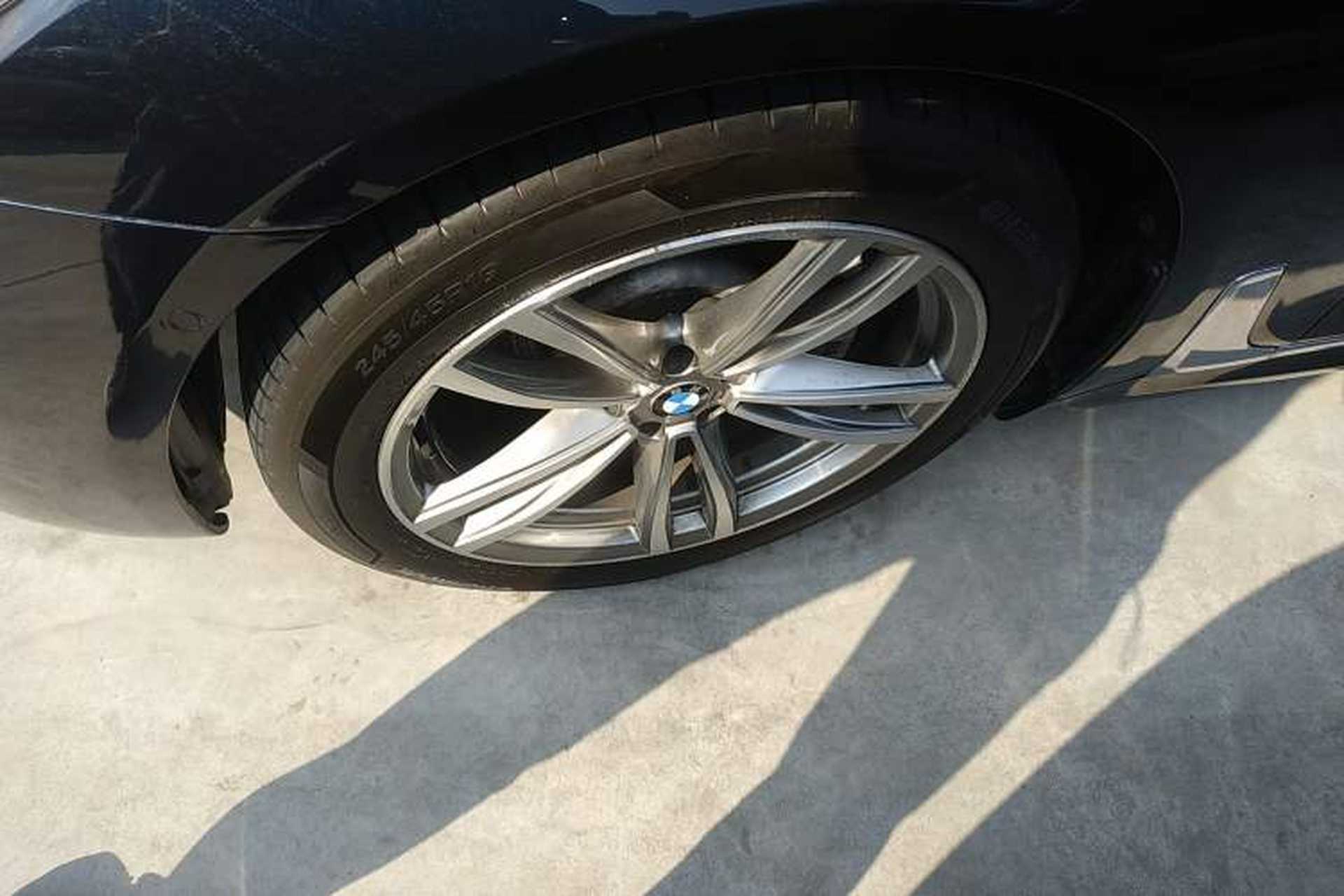 Used BMW 7 Series 2018 730Li Luxury Edition M Sport Package Exterior 4