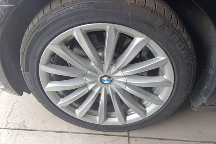 Used BMW 7 Series 2018 730Li Leading Model Excellence Package Exterior 4