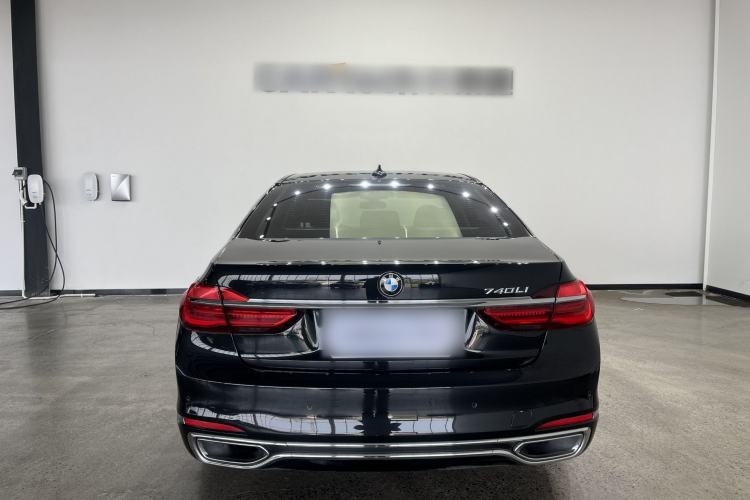 Used BMW 7 Series 2018 730Li Leading Model Excellence Package Exterior 4
