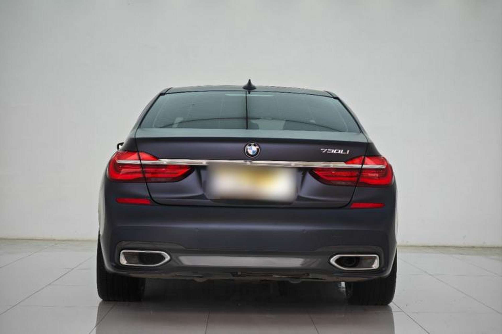Used BMW 7 Series 2018 730Li Leading Model M Sport Package Exterior 4