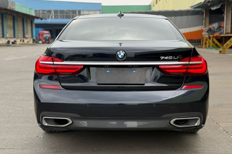 Used BMW 7 Series 2018 740Li M Sport Package Leading Model Exterior 5