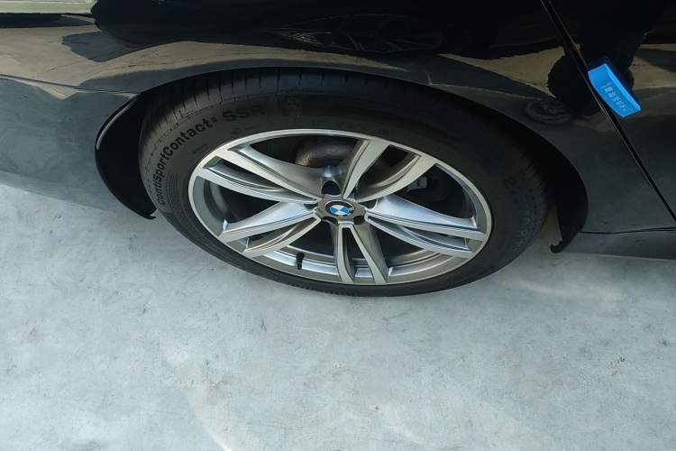 Used BMW 7 Series 2018 730Li Luxury Edition M Sport Package Exterior 5