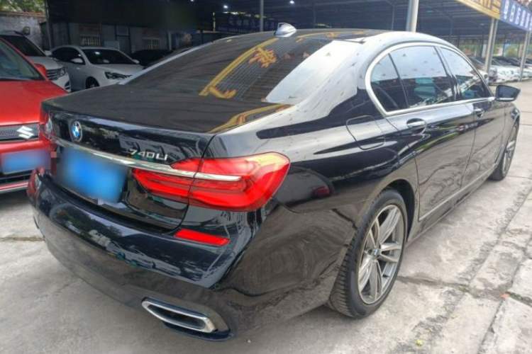 Used BMW 7 Series 2018 730Li Luxury Edition M Sport Package Exterior 5