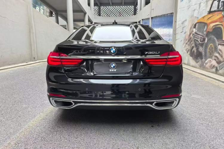 Used BMW 7 Series 2018 730Li Leading Model Excellence Package Exterior 5