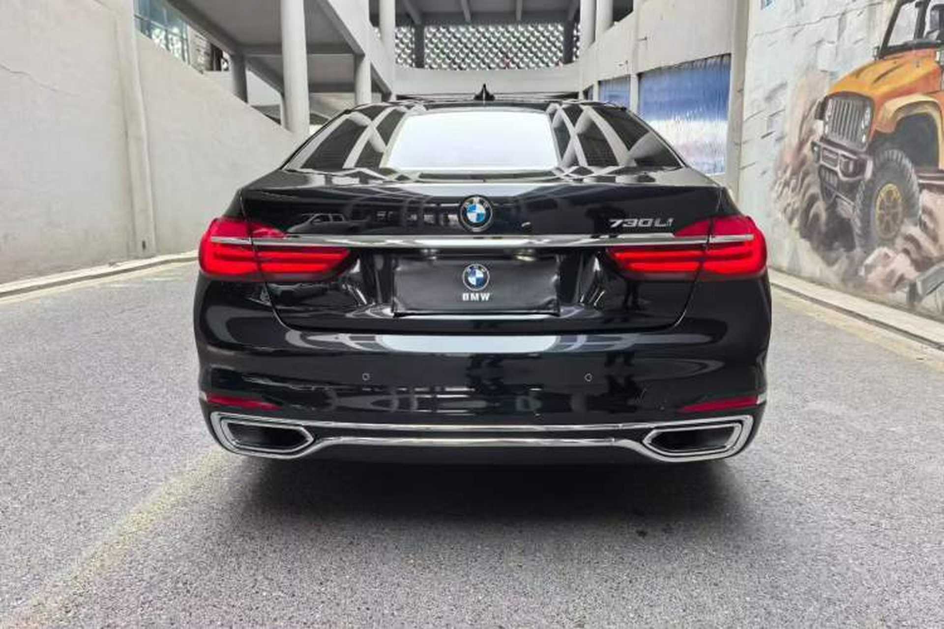 Used BMW 7 Series 2018 730Li Leading Model Excellence Package Exterior 5