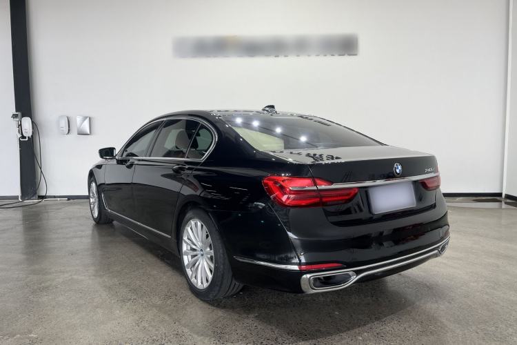 Used BMW 7 Series 2018 730Li Leading Model Excellence Package Exterior 5
