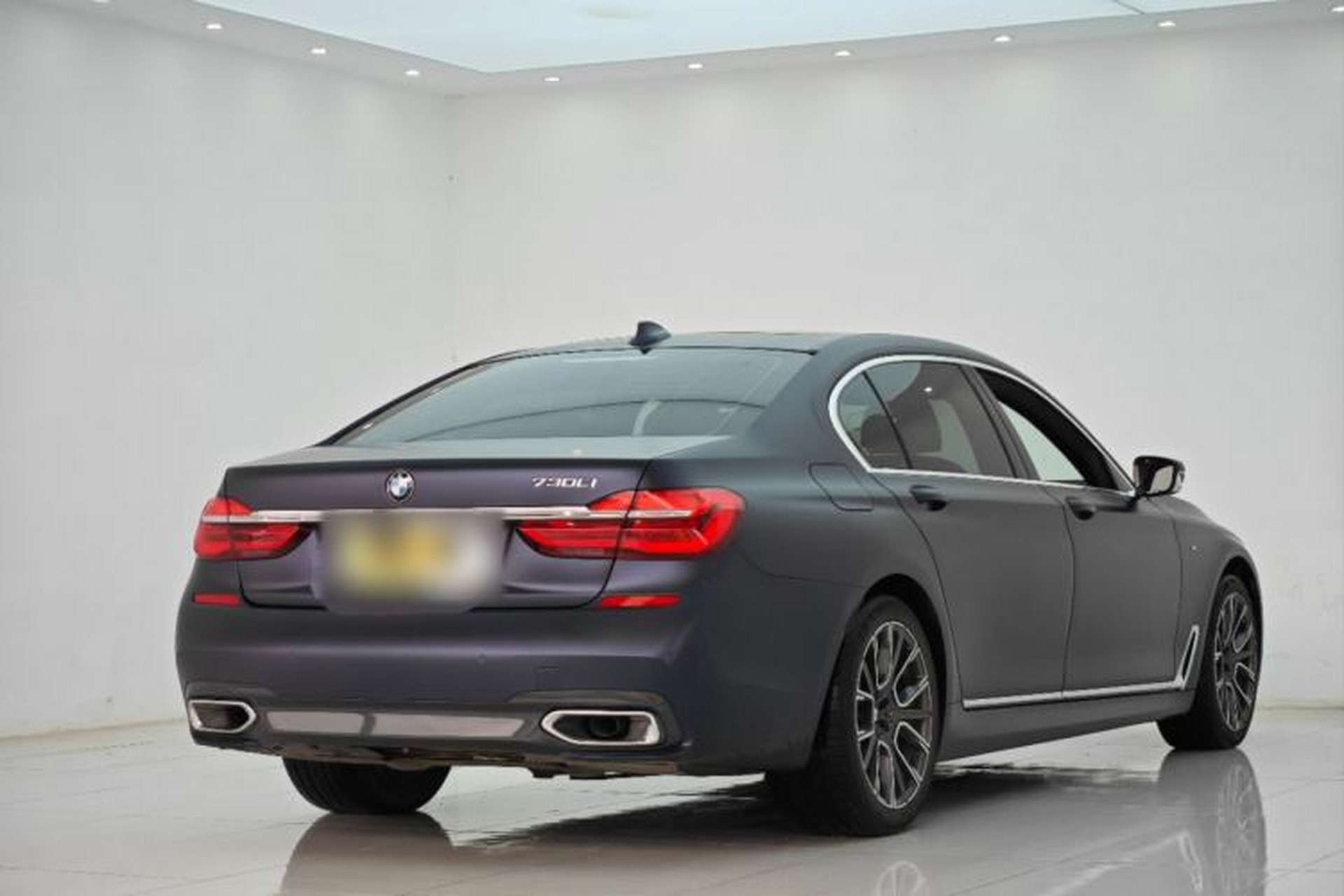 Used BMW 7 Series 2018 730Li Leading Model M Sport Package Exterior 5