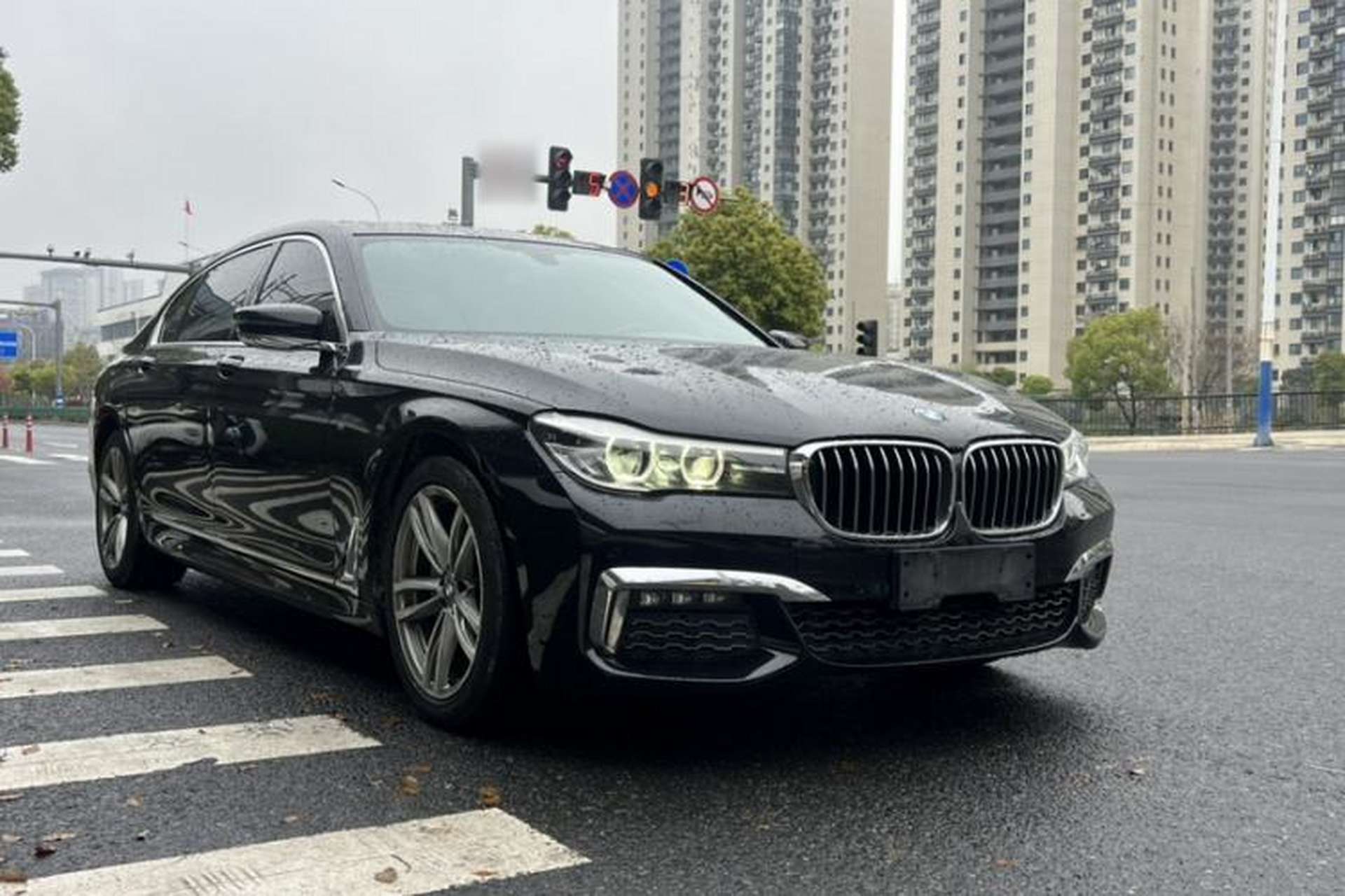 Used BMW 7 Series 2018 730Li Leading Model M Sport Package Exterior 5