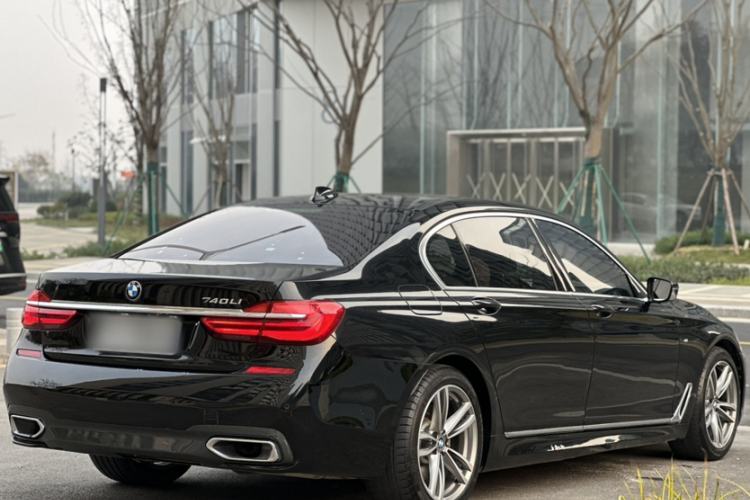 Used BMW 7 Series 2018 730Li Luxury Edition M Sport Package Exterior 6