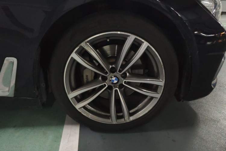 Used BMW 7 Series 2018 730Li Leading Model M Sport Package Exterior 7