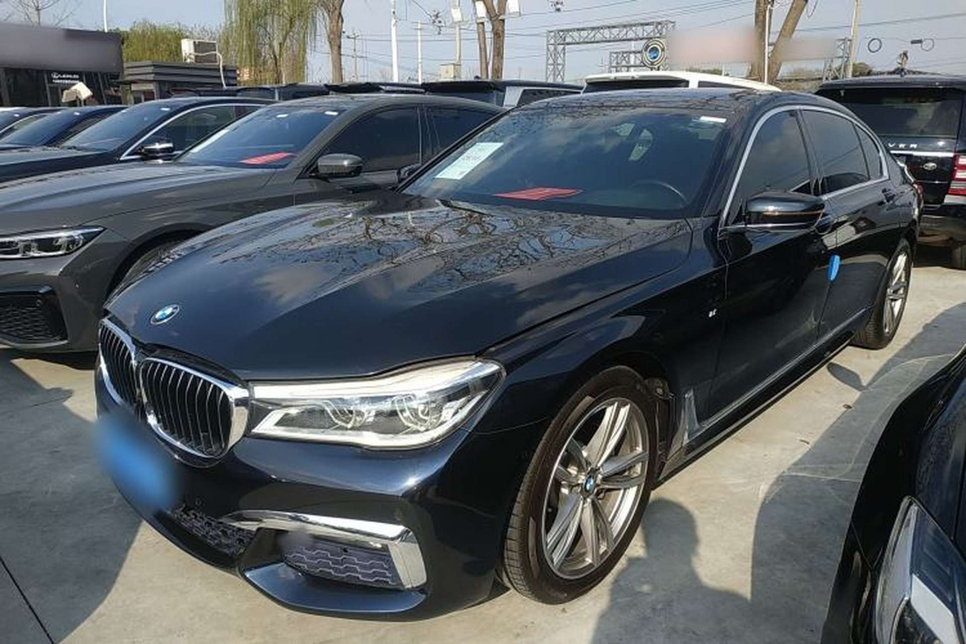 Used BMW 7 Series 2018 730Li Luxury Edition M Sport Package Front Left 45 Deg