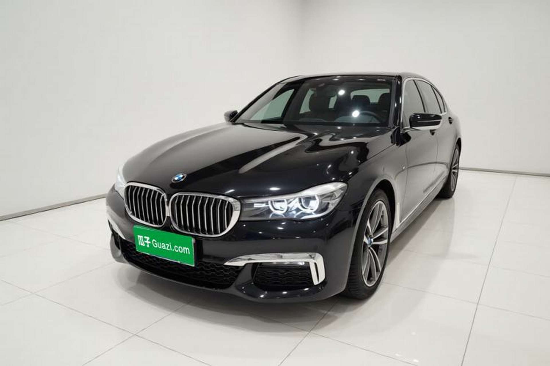 Used BMW 7 Series 2018 730Li Leading Model M Sport Package Front Left 45 Deg