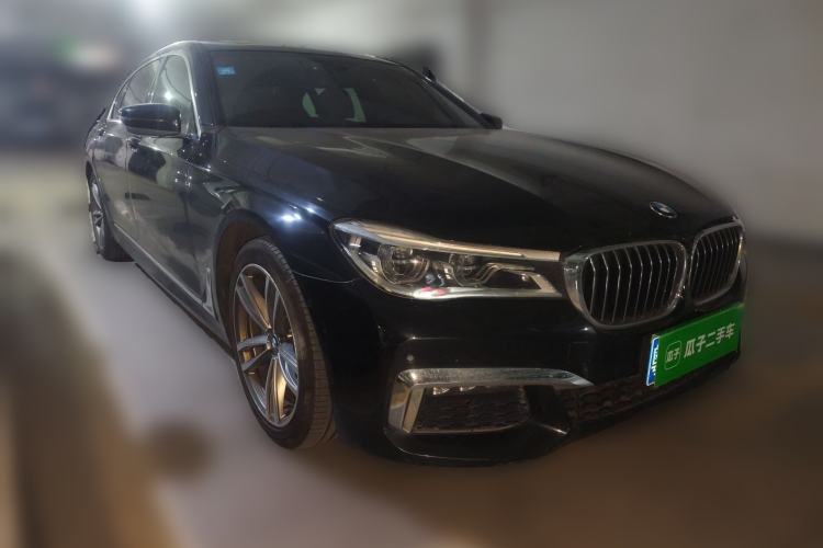Used BMW 7 Series 2018 730Li Luxury Edition M Sport Package Front Right 45 Deg