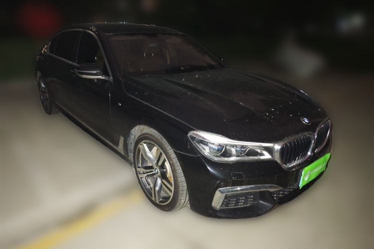 Used BMW 7 Series 2018 740Li xDrive Luxury Edition M Sport Package Front Right 45 Deg