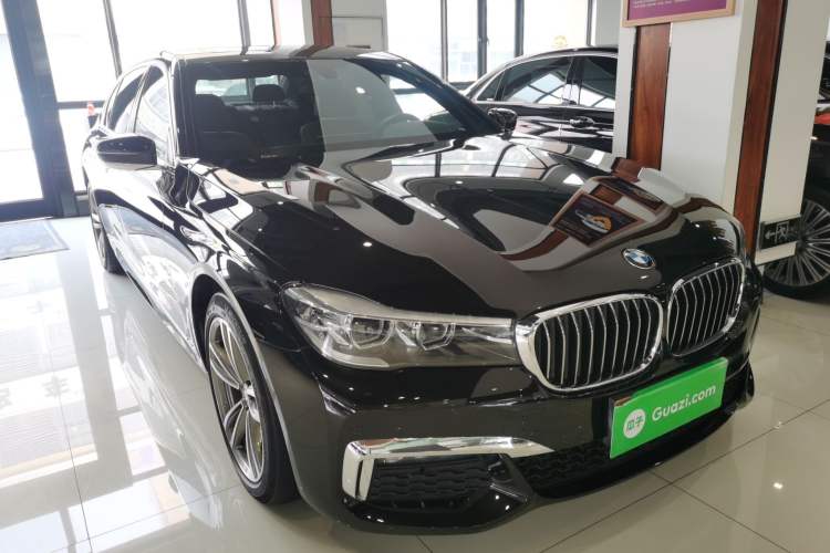 Used BMW 7 Series 2018 730Li Leading Model M Sport Package Front Right 45 Deg