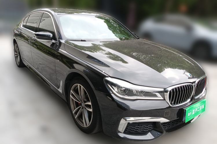 Used BMW 7 Series 2018 730Li Luxury Edition M Sport Package Front Right 45 Deg