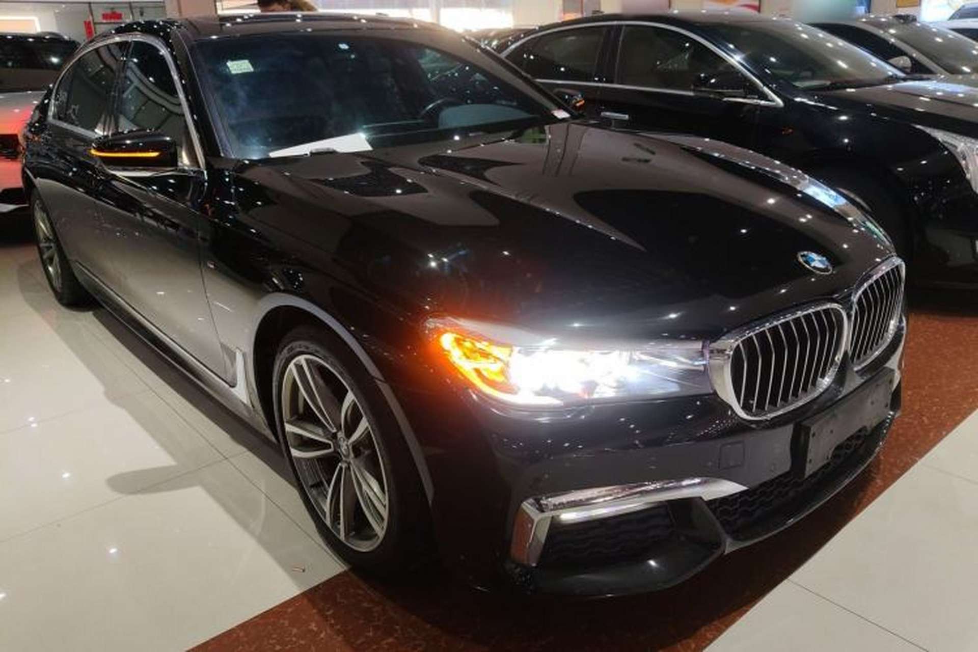 Used BMW 7 Series 2018 730Li Leading Model M Sport Package Front Right 45 Deg