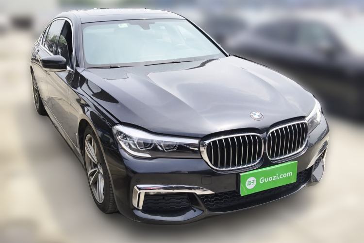 Used BMW 7 Series 2018 730Li Leading Model M Sport Package Front Right 45 Deg