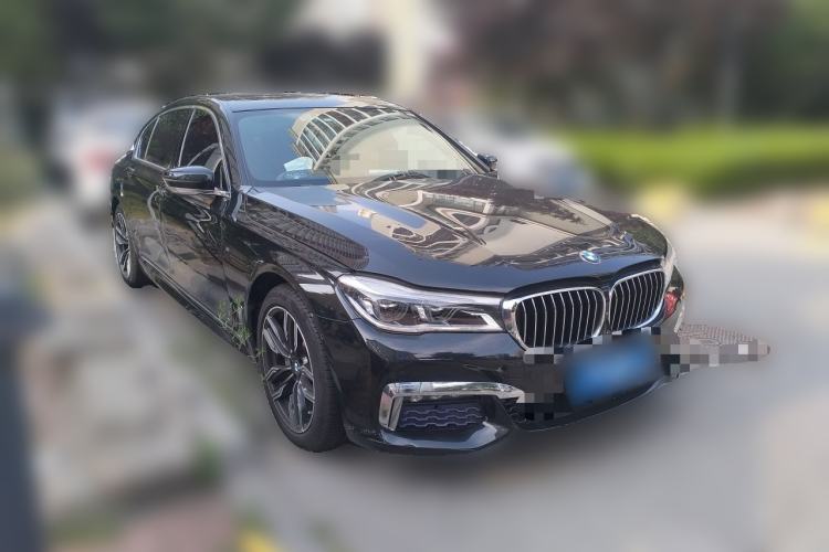 Used BMW 7 Series 2018 730Li Luxury Edition M Sport Package Front Right 45 Deg
