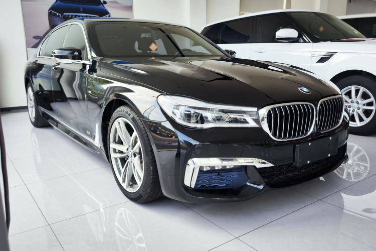 Used BMW 7 Series 2018 730Li Luxury Edition M Sport Package Front Right 45 Deg