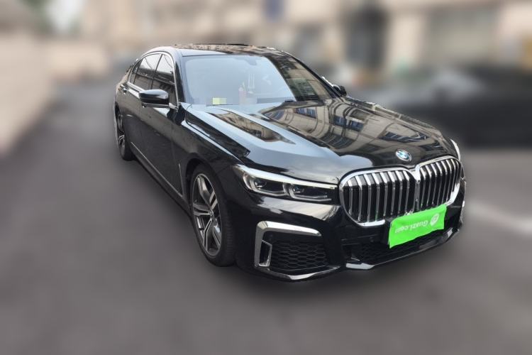 Used BMW 7 Series 2018 740Li M Sport Package Leading Model Front Right 45 Deg