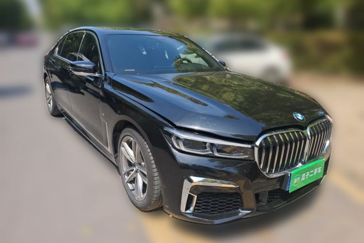 Used BMW 7 Series 2018 730Li Luxury Edition M Sport Package Front Right 45 Deg