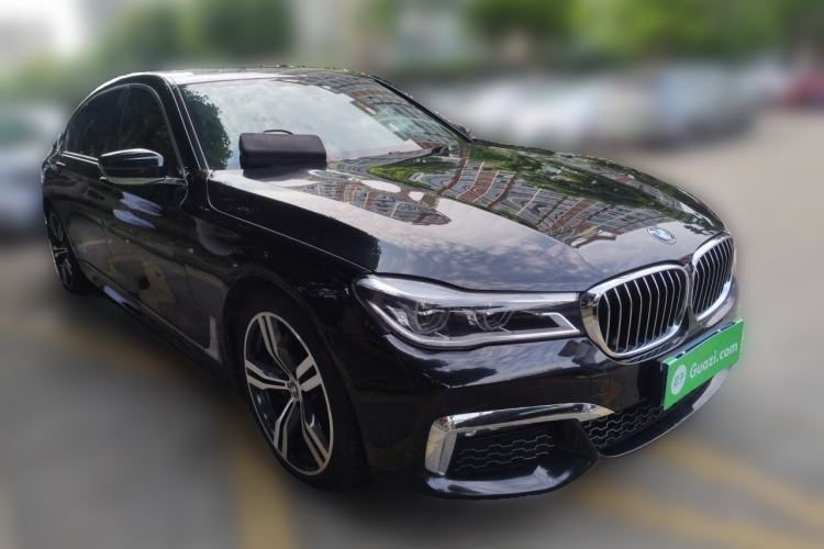 Used BMW 7 Series 2018 740Li M Sport Package Leading Model Front Right 45 Deg