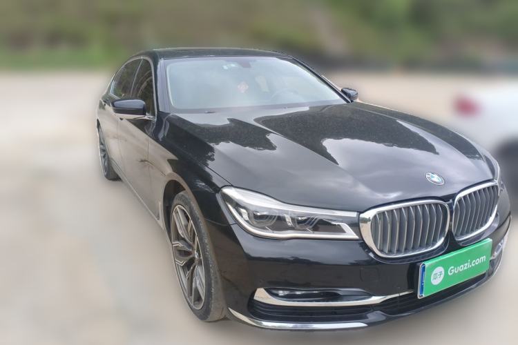 Used BMW 7 Series 2018 730Li Luxury Model Excellence Package Front Right 45 Deg