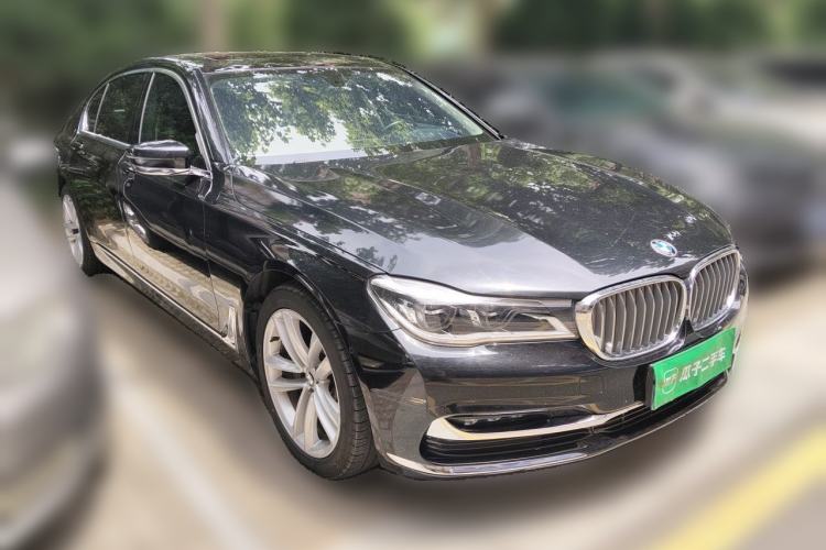 Used BMW 7 Series 2018 730Li Luxury Model Excellence Package Front Right 45 Deg