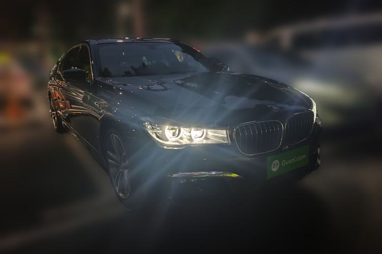 Used BMW 7 Series 2018 730Li Leading Model M Sport Package Front Right 45 Deg